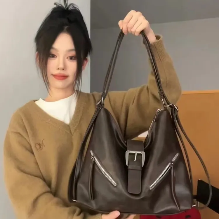 高质感复古大容量包包2025秋冬新款时尚通勤双肩包简约百搭单肩包