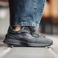 马登黑武士老爹鞋男透气新款纯黑色厚底运动休闲百搭潮鞋复古鞋子