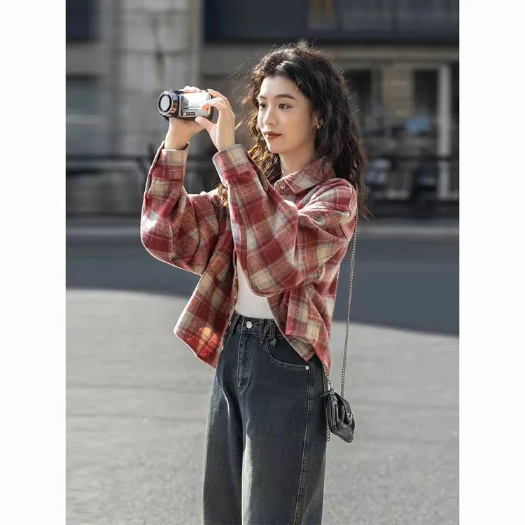 港风复古磨毛宽松2025格子衬衣秋冬新款小个子短款长袖外套衬衫女