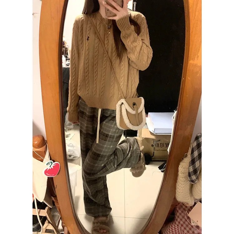 韩版慵懒风圆领麻花针织毛衣女秋冬新款复古刺绣打底衫套头上衣潮