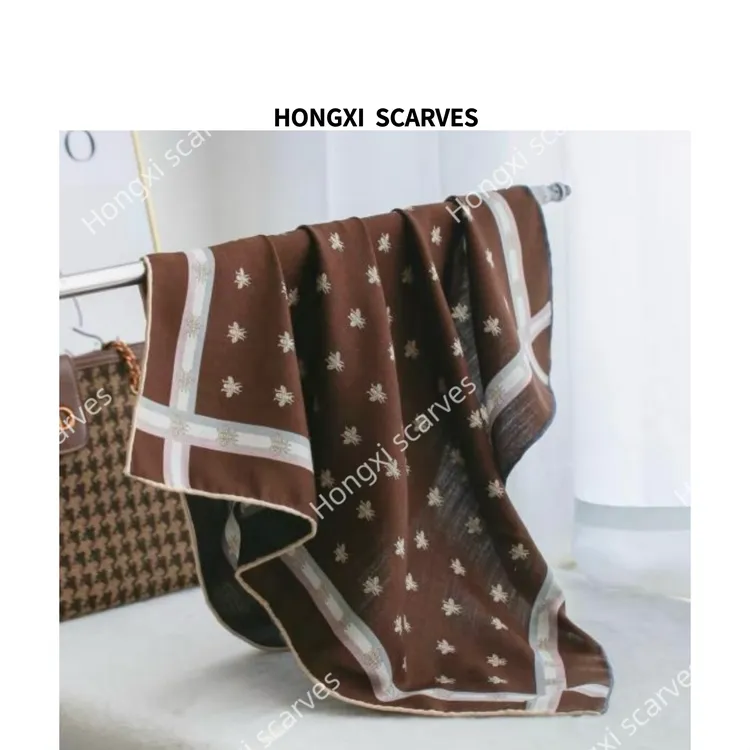 丝毛双面黑咖小蜜蜂60方巾手工卷边女士丝巾搭配围巾披肩外搭B147