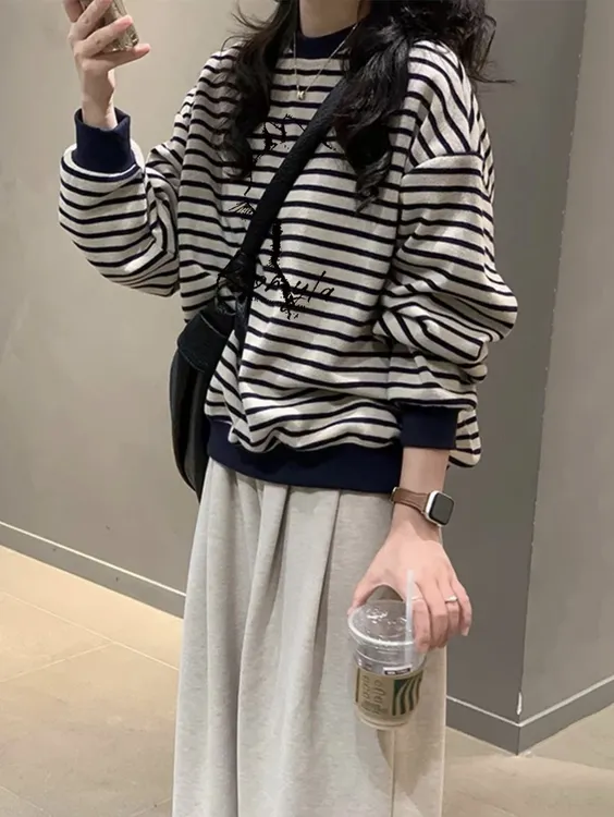 高级感条纹卫衣女秋冬新款2024年休闲宽松chic港风春秋百搭上衣女