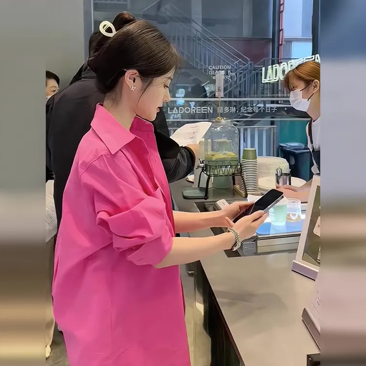 玫粉色衬衫外套女春秋2025新款爆款早初秋chic上衣法式高级感衬衣