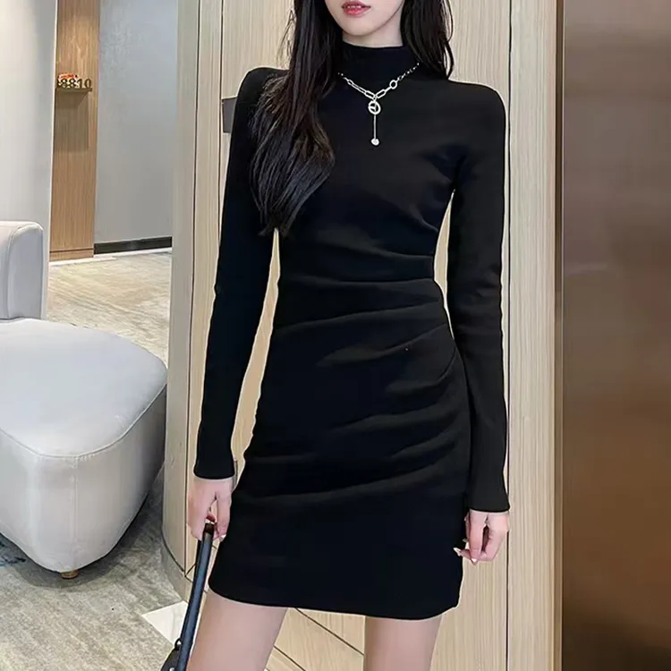 新款黑色性感辣妹黑丝连衣裙女秋冬短裙修身包臀裙紧身后妈裙