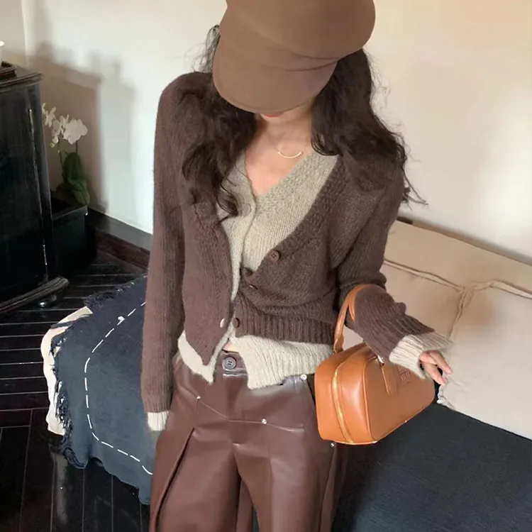 美拉德V领假两件毛衣针织开衫女秋冬修身显瘦拼接打底上衣可外穿