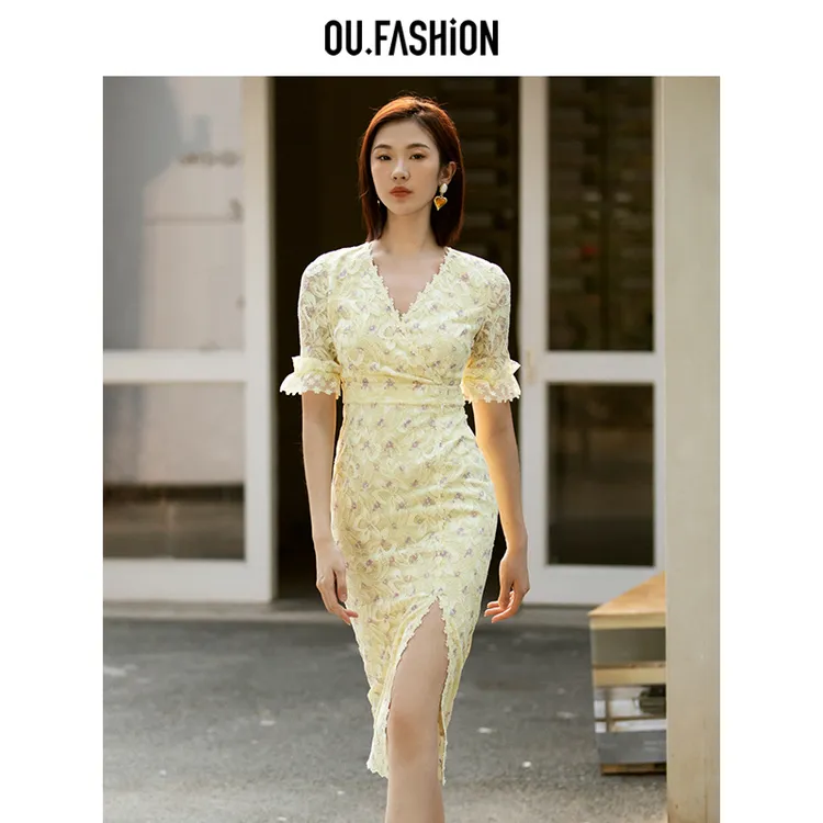 【商场同款】OU.FASHION/欧点法式蕾丝绣花V领连衣裙女1122320398