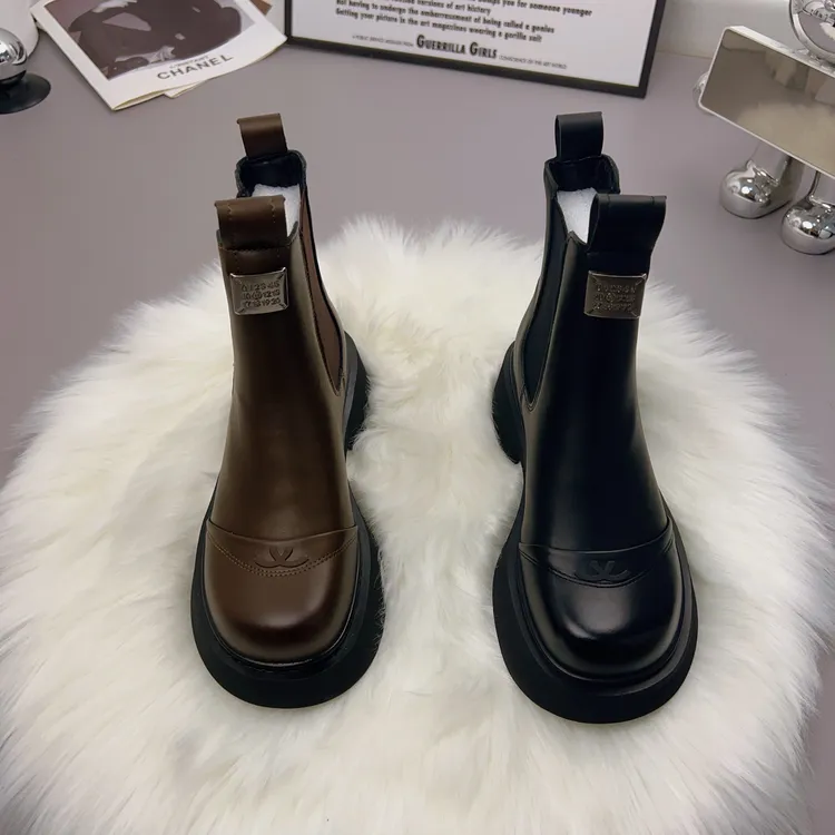 爆款切尔西短靴女英伦风2025年新款秋季厚底马丁靴松紧带瘦瘦靴子