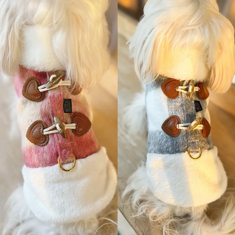 秋冬新款宠物狗狗猫咪衣服保暖牛角扣毛呢马甲小型犬带牵引环衣服