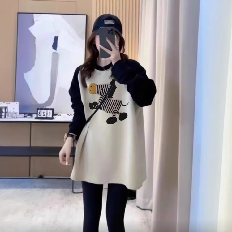 配鲨鱼裤的上衣秋冬2025新款加绒打底衫女宽松中长款磨毛长袖t恤