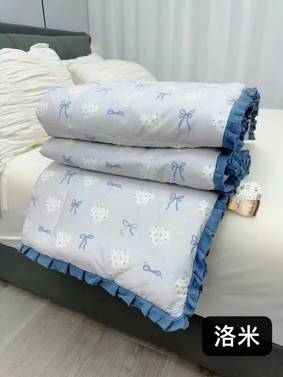 爆款轻奢花边款双人四季被规格200*230cm