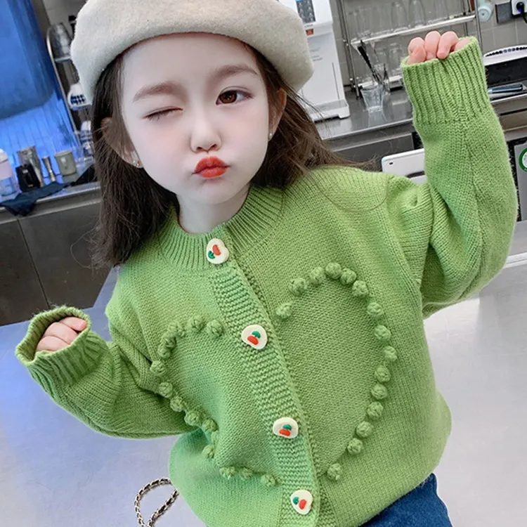 女童针织开衫小童甜美爱心毛衣外套宝宝洋气上衣儿童时髦春秋装