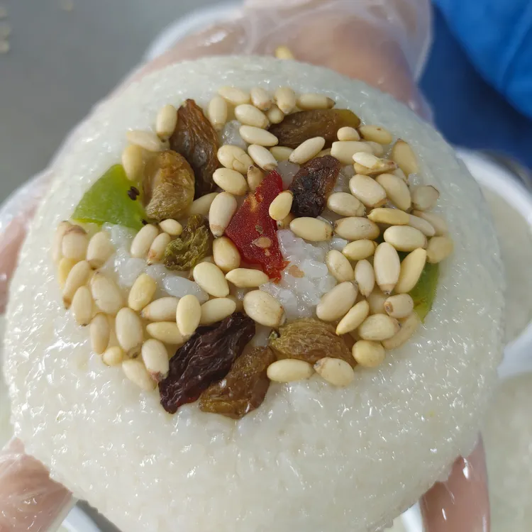 传统手工八宝饭糕点加热即食糯米饭