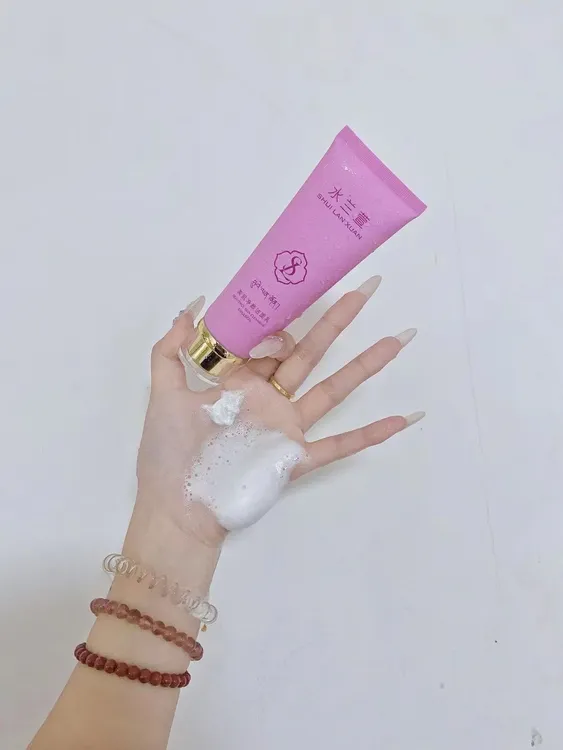 水兰萱美肌净颜洁面乳