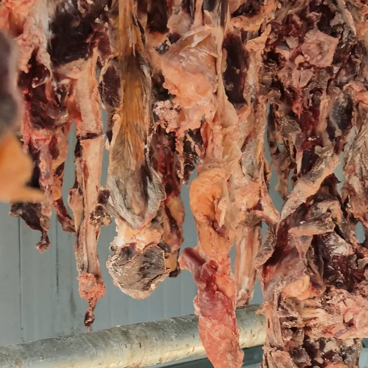 阿勒泰新疆特色纯手工草膘风干牛肉带骨 马肠子产地直发 顺丰包邮