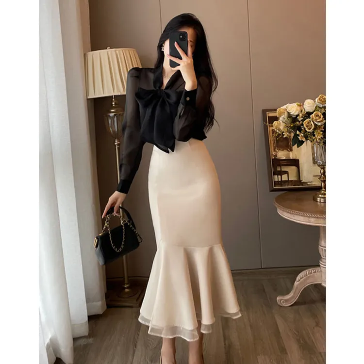 设计感小众黑色鱼尾裙女春装高腰气质修身显瘦包臀半身裙开叉长裙