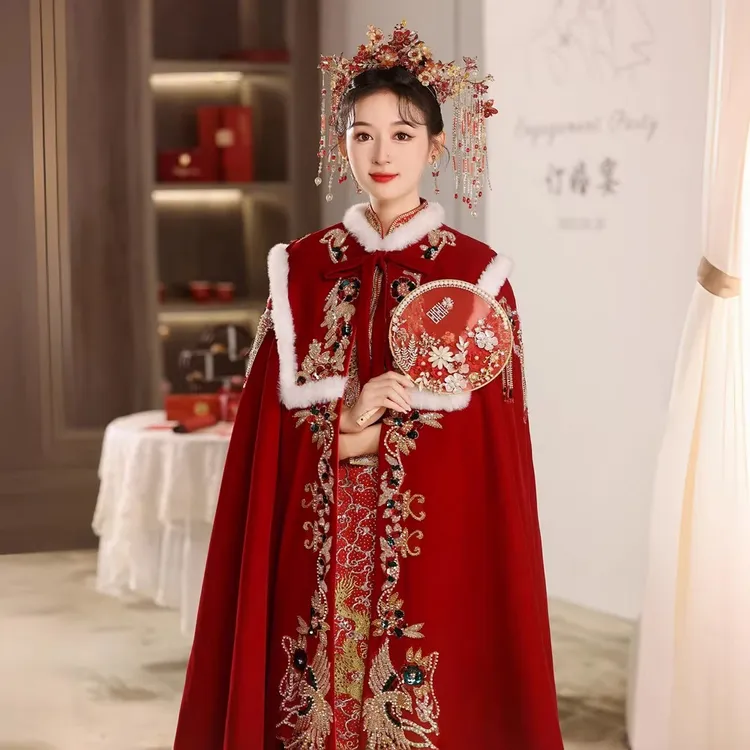 丝绒秀禾服披风冬季加棉2025新款中国风婚服结婚中式披肩斗篷保暖