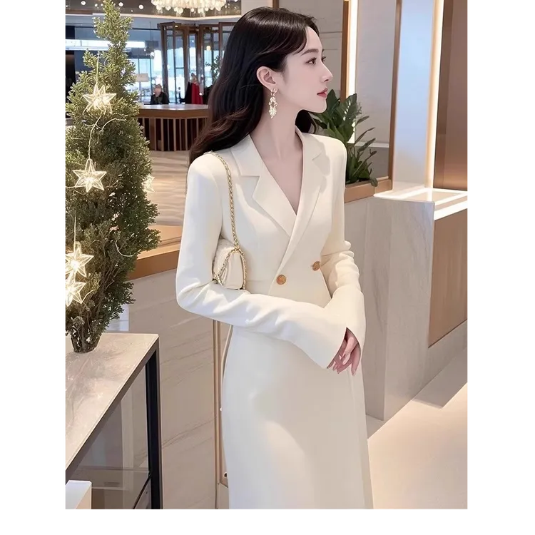白色西装连衣裙女2024新品秋季法式职业中长款初秋气质穿搭高级感