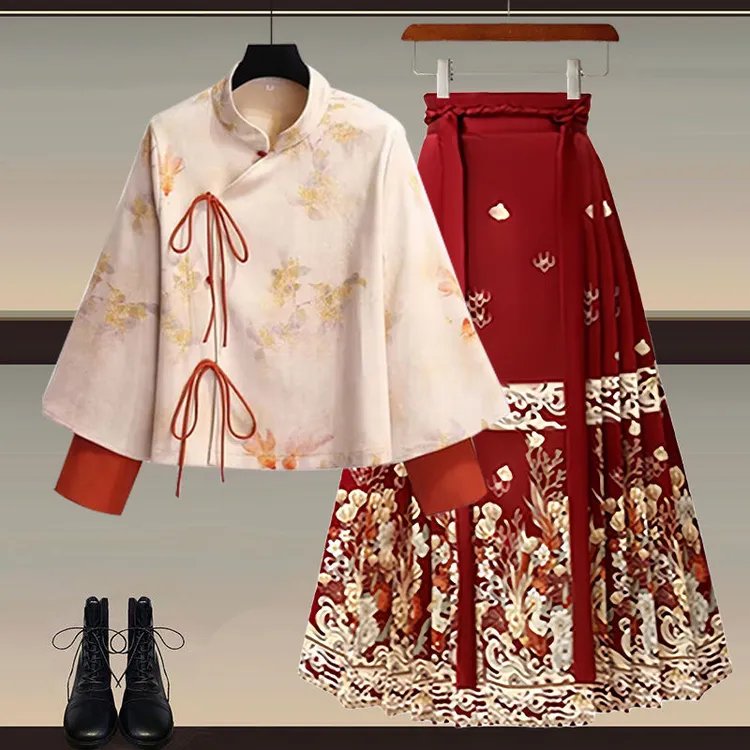新中式穿搭一整套2024秋冬新款新年战袍中式汉服上衣马面裙两件套