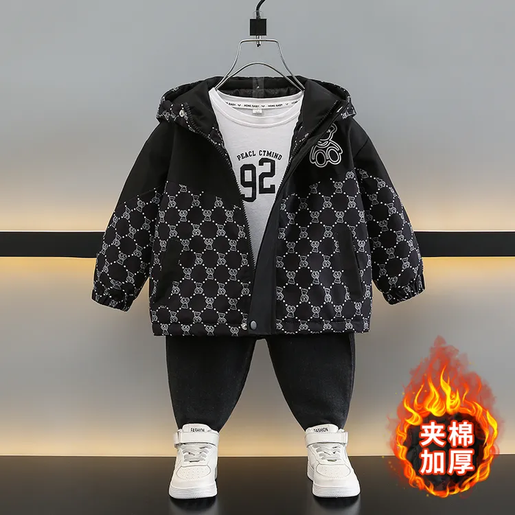 男童外套夹棉秋冬2025新款儿童保暖冲锋风衣中小童休闲上衣棉服潮