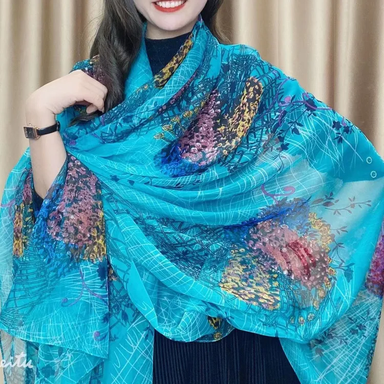 春秋新款洋气丝巾披肩薄时尚百搭经典云纹纱旅游纱滩巾长款围巾