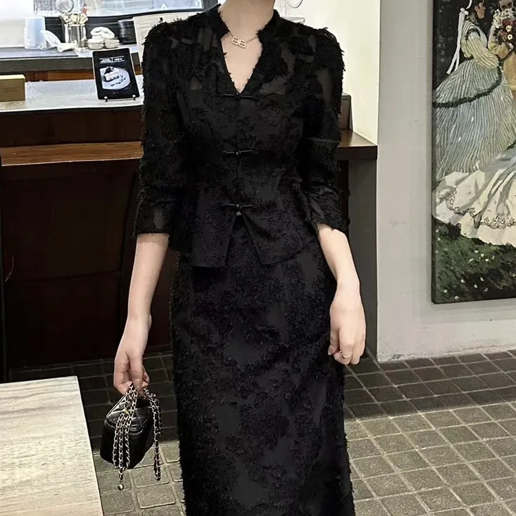 高级感 复古新中式蕾丝镂空上衣直筒半身裙女气质名媛国风两件套