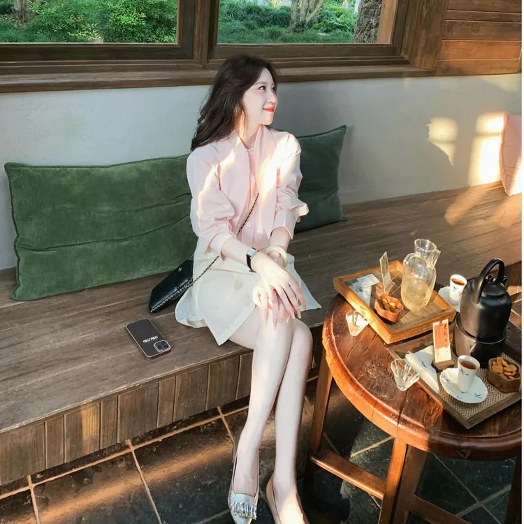 2024新款早秋冬季休闲简约气质上衣搭配半身裙裙子显瘦百搭洋气