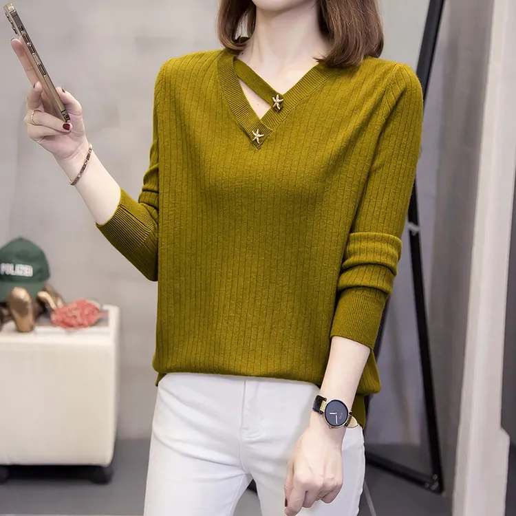 【80-180斤】V领套头洋气针织打底衫女秋冬季宽松显瘦内搭毛衣时尚