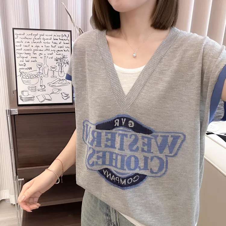【80-180斤】V领假两件冰丝短袖T恤女夏季新款字母时尚印花针织上衣