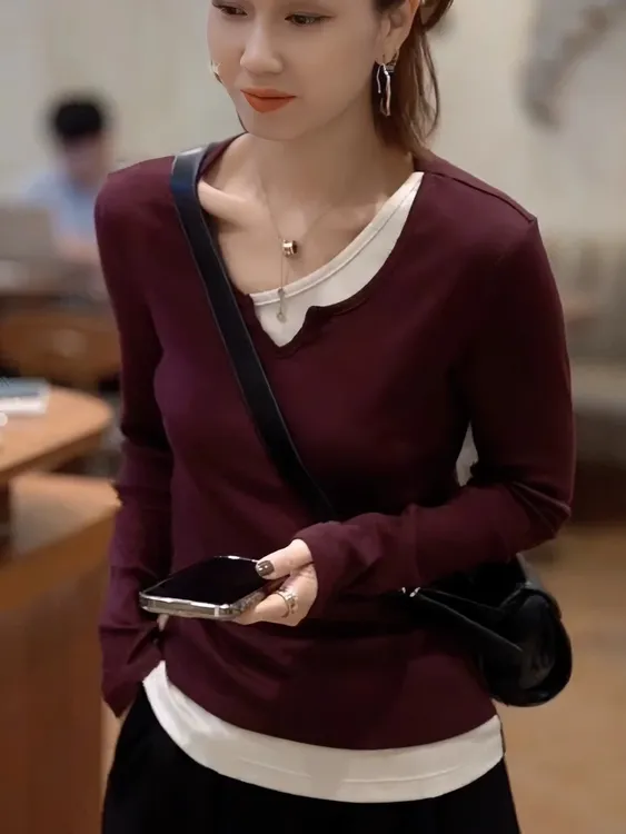 欧货正肩假两件拼接减龄长袖t恤女秋冬收腰内搭打底安哥拉红上衣