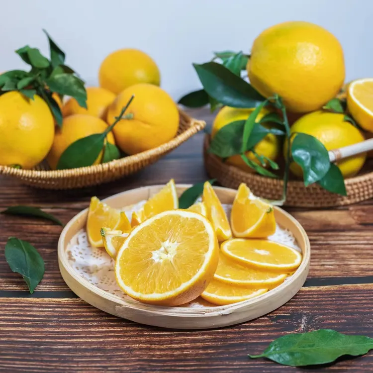 赣南脐橙皮薄肉甜果香怡人营养丰富赣南脐橙新鲜天然细腻酸甜采摘