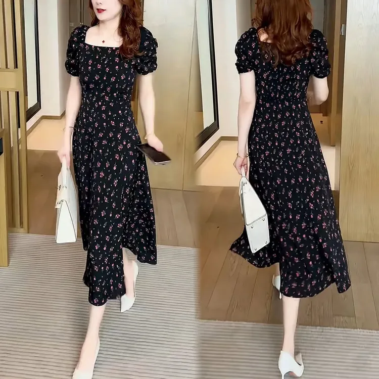 时尚短袖碎花连衣裙2025夏季新款气质方口领泡泡袖中长款开衩裙子