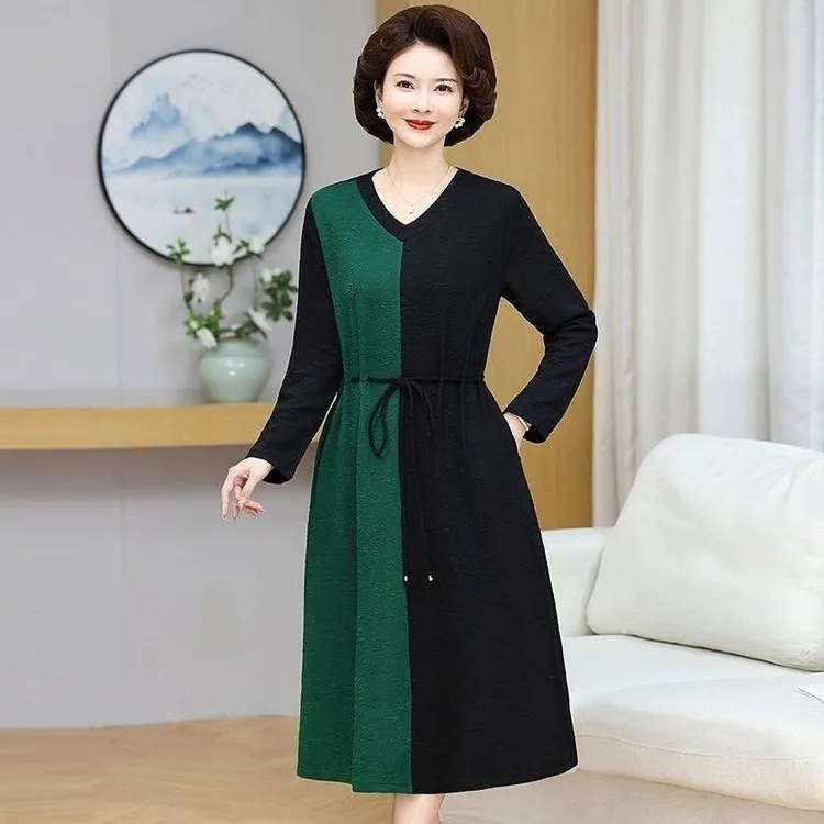 妈妈2024新款裙子中式春秋连衣裙气质过膝中老年女装秋装裙子高档