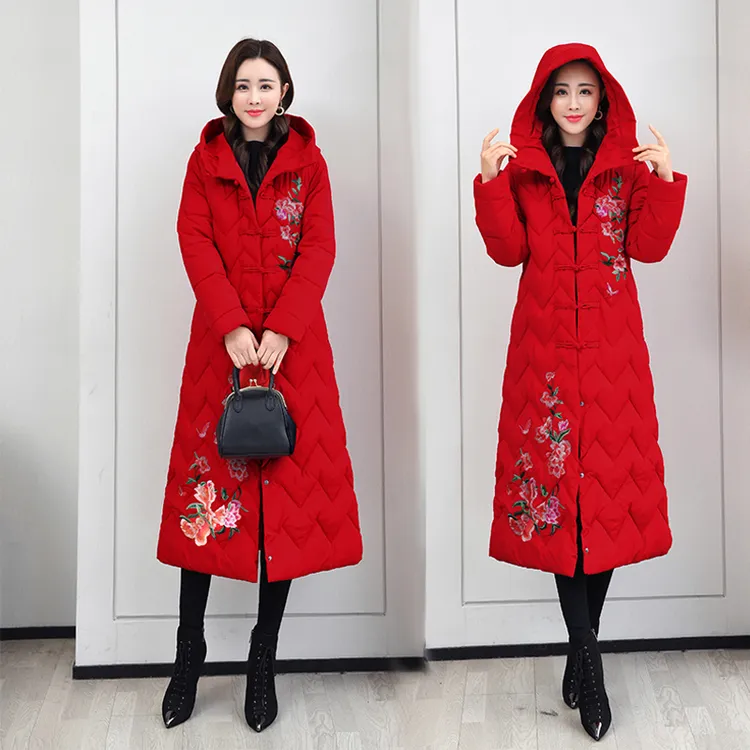 复古盘扣棉衣女2025冬季大码长款民族风刺绣棉服加厚宽松过膝棉袄