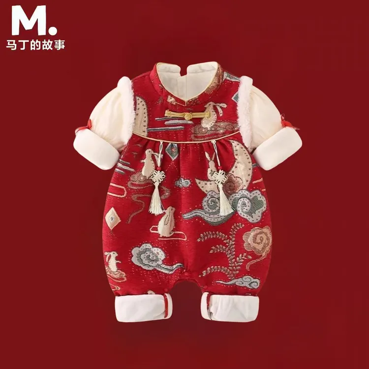 婴儿衣服秋冬连体衣加厚女宝宝冬季加绒外出服满月新生儿拜年服
