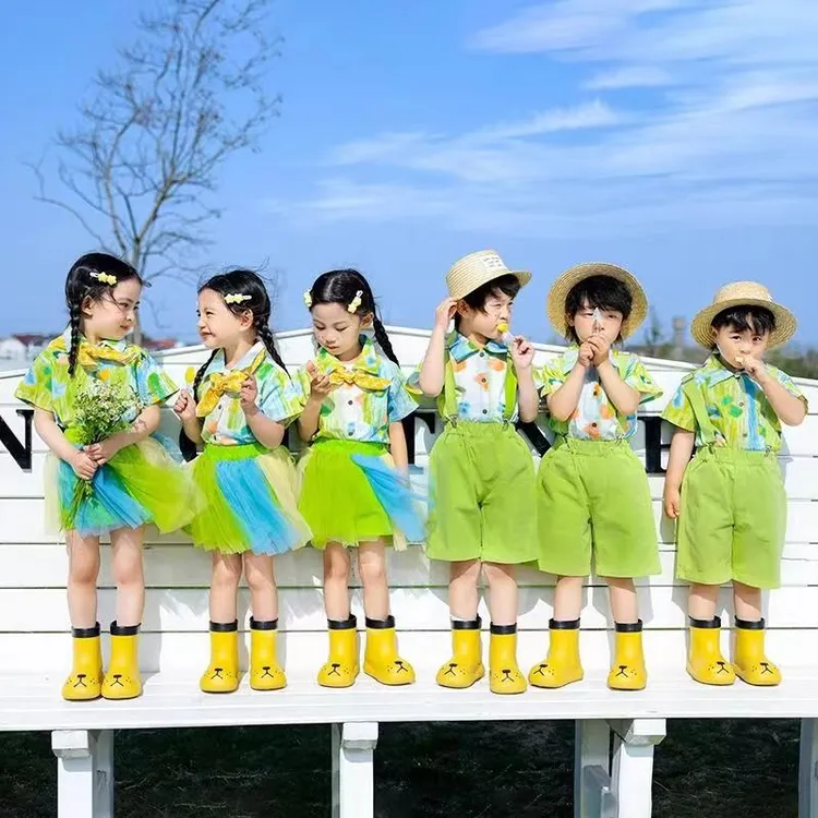六一儿童表演服幼儿园毕业照班服小学生运动会啦啦队团体演出服