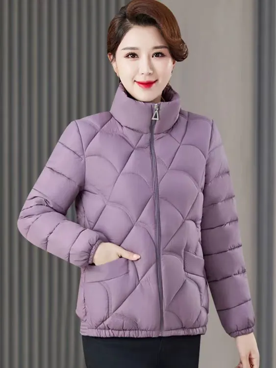 2024冬装小个子妈妈短款轻薄棉服女士中老年外套保暖款小棉袄
