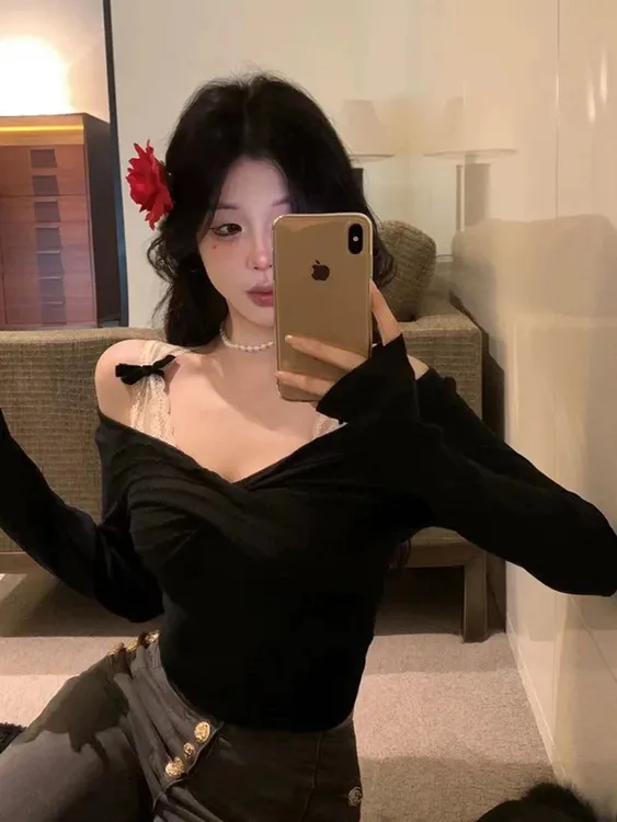 大码复古美式潮流收腰蝴蝶结打底衫韩版时尚女装秋冬磨毛上衣