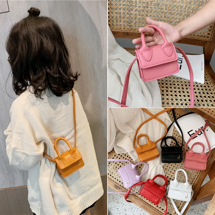 秋冬儿童包包网红洋派女童宝宝手提包小女孩时尚出游百搭斜挎包