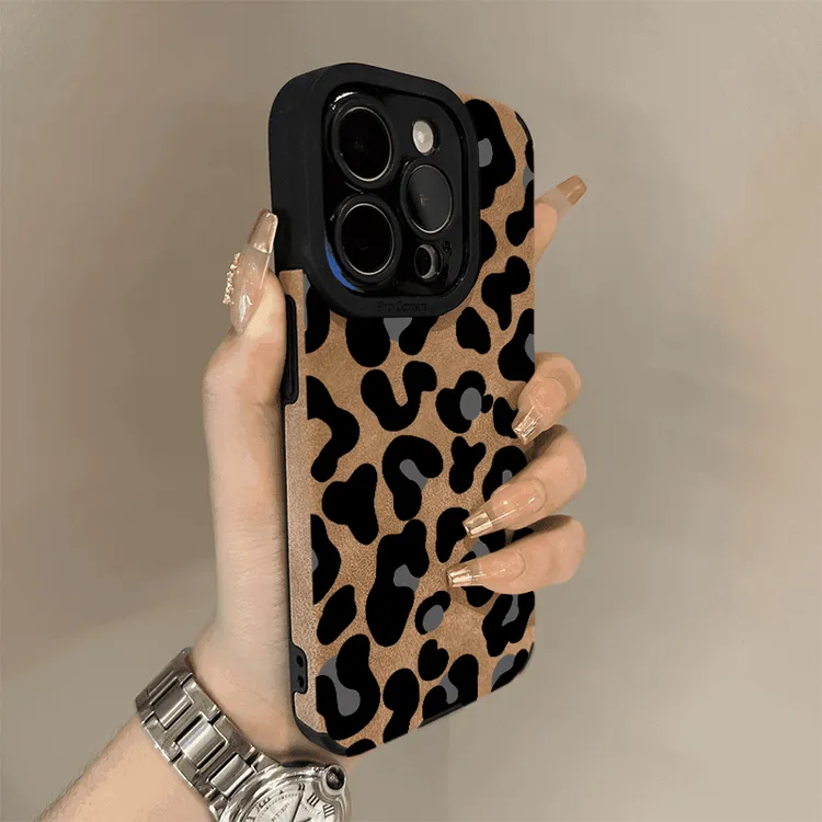 欧克里里轻奢黑色豹纹适用苹果16手机壳iphone15/14毛皮13/12/11