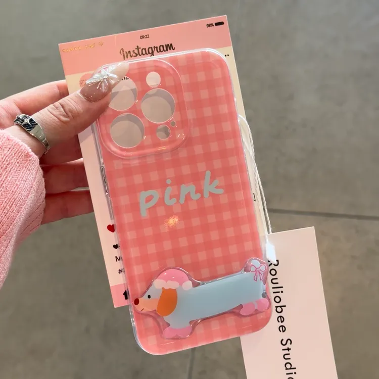 欧克里里粉格子小狗支架太空壳iphone15手机壳华为vivo小米oppo套