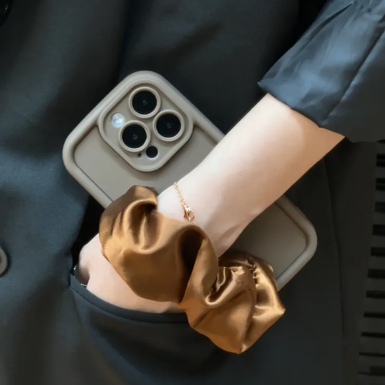 欧克里里相框精孔咖色布腕带适用于苹果15华为mate60vivo小米oppo