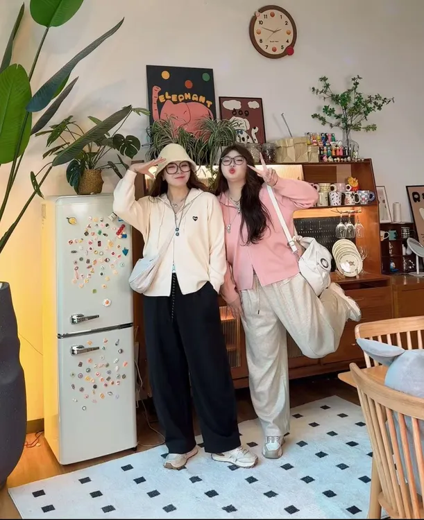 （1092）大码胖mm秋季新款休闲宽松显瘦连帽针织衫双拉链上衣女