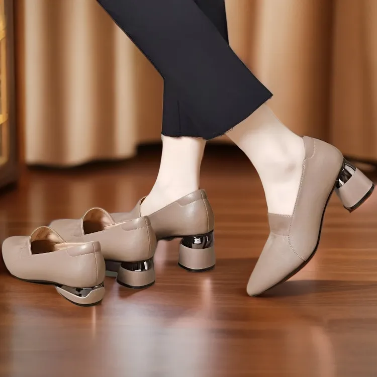 女真软皮真皮中跟跟鞋单鞋皮鞋尖头软底英伦妈妈鞋春季低跟粗跟