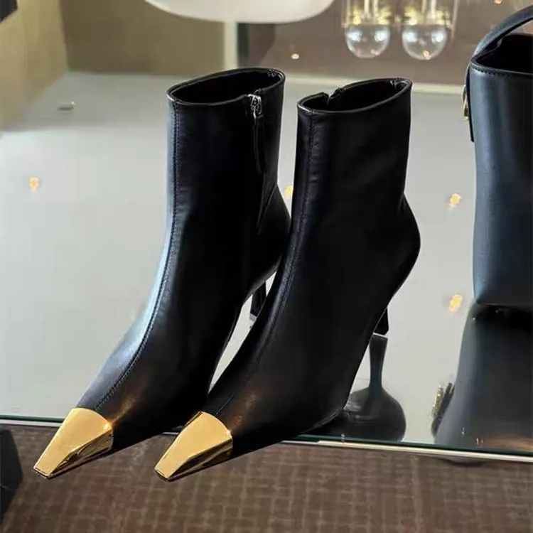 网红同款小金属方头短靴女2025年新款秋冬季细跟气质百搭中跟靴子