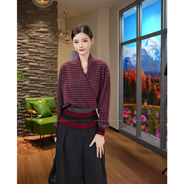 2025秋冬新款【LT24-Q647】含绵羊毛小众设计感红灰色针织衫