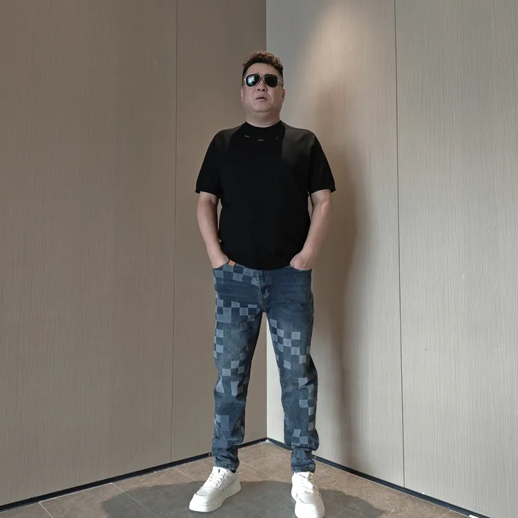 男士时尚潮流大码秋冬款印花设计师百搭休闲牛仔裤成熟痞帅男装FN