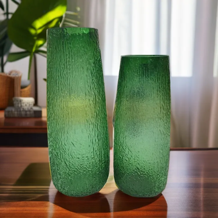 158 绿色锥形树皮纹高型玻璃花瓶
