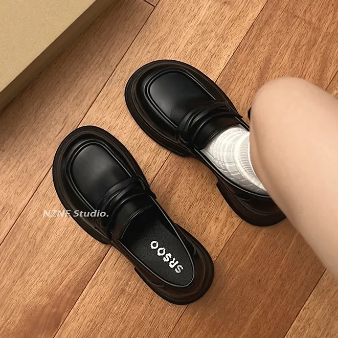南在南方乐福鞋女2025春秋新款法式复古英伦风一脚蹬jk小皮鞋粗跟