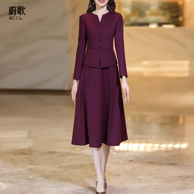 毛呢连衣裙2025秋冬新款修身显瘦气质安可拉红中长款打底裙女1805