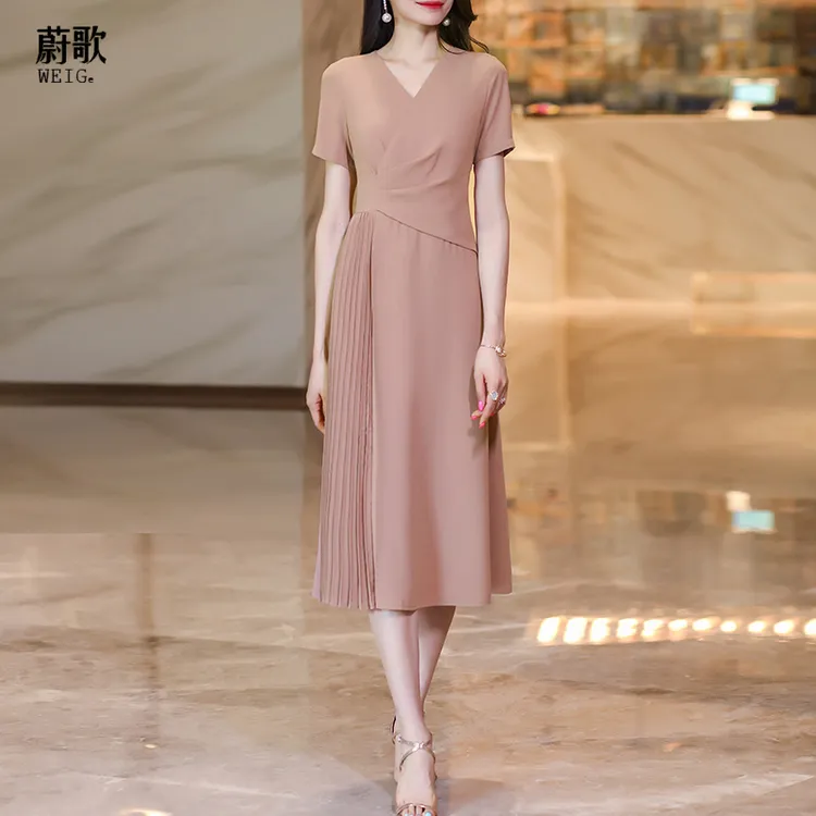 2025夏季新款粉色百褶连衣裙女新款短袖气质收腰显瘦减龄长1360